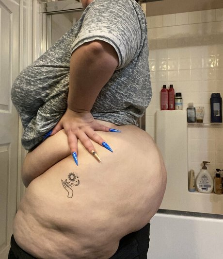 fatbae top model photos