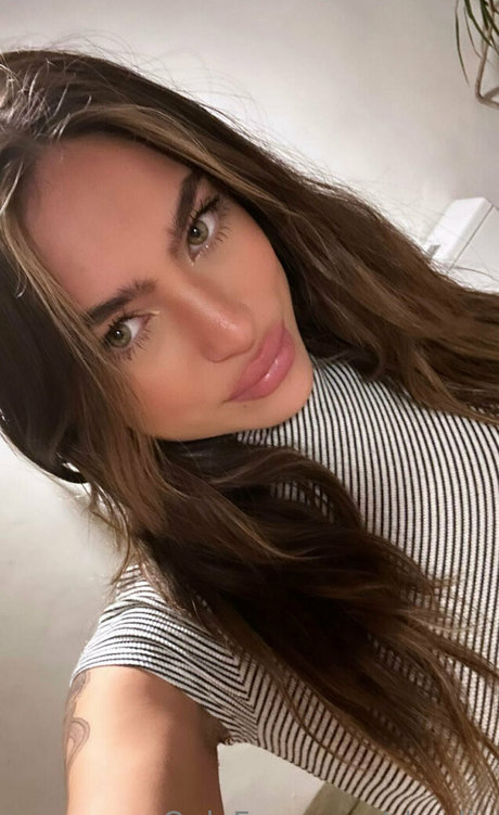 skyelia nudes actress photo