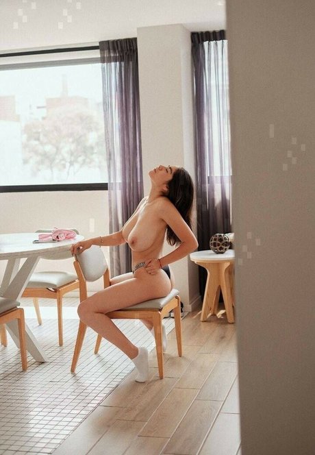 Diana Tapia erotic actress gallery