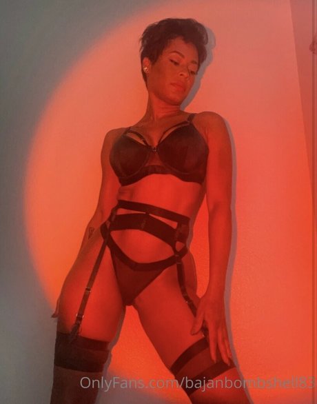 Kristal Marshall porn model photo