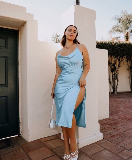 Venezia Cruz art pornstar gallery