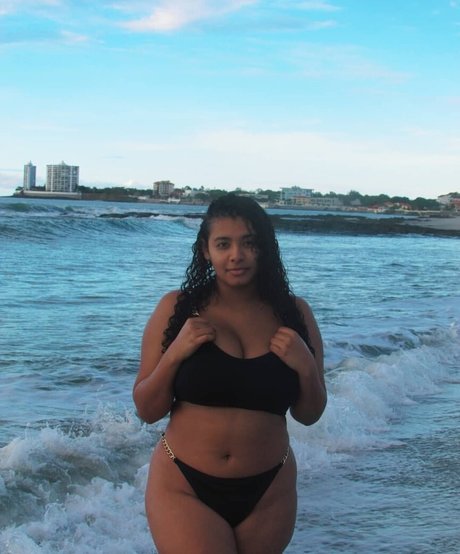 Karlamelito pornstar art pictures