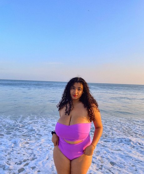 Karlamelito adult actress archive