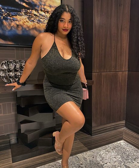 Karlamelito adult model image