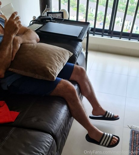 menfeetlover top profile image