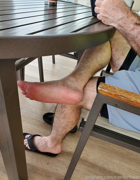 menfeetlover nice model img