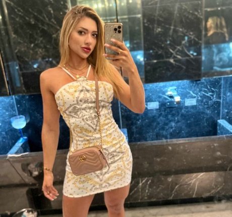 Lais Gabrielli pornstar sexy img