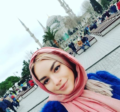 Andreea Ungur profile image
