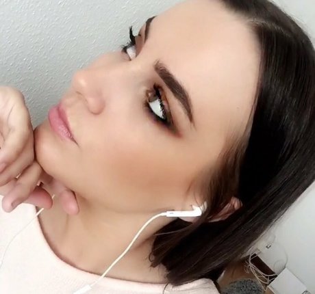 Katrina Maria erotic pornstar image