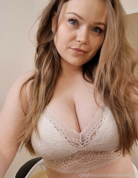 dreamsweetgirl model free photos