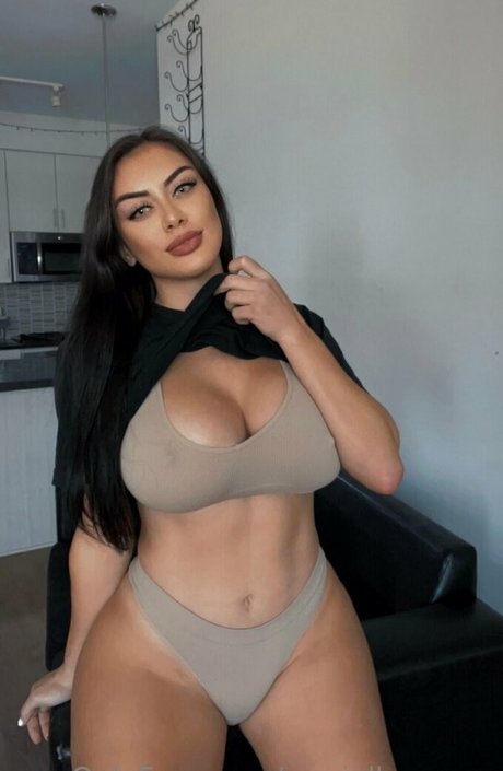 mariellamaexo star sexy photos