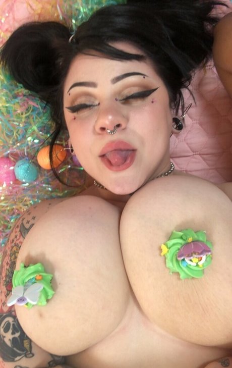 Spooky Girl Love porn model pic