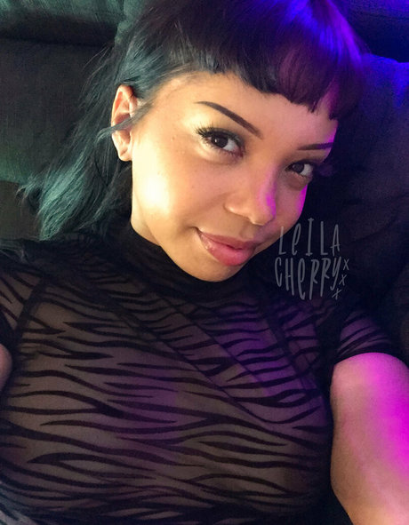 leilacherryfree model erotic pics