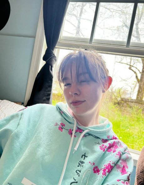 Sativa Skies star sex picture