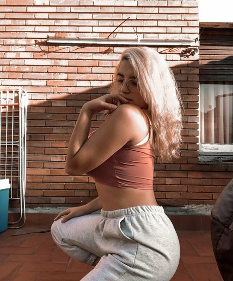 Anna Romero porn actress gallery