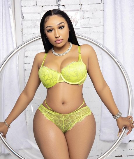 Ella Bandz perfect star archive