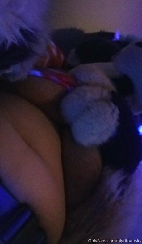bigtittytusky pornstar sexy picture