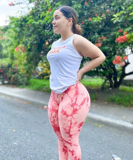 Loverllyc pornstar hot pic