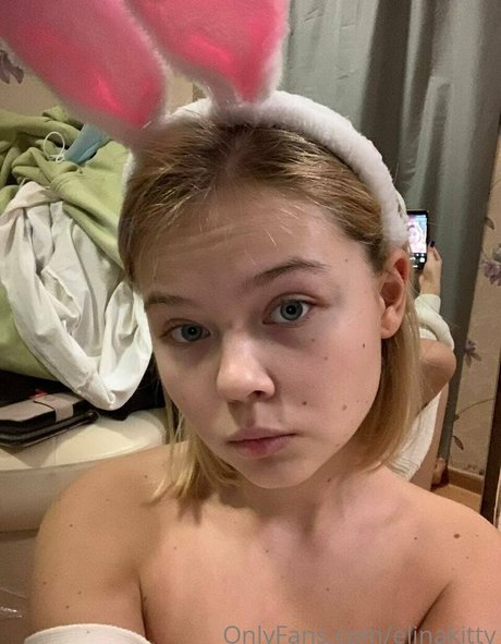elinakitty model nudes img
