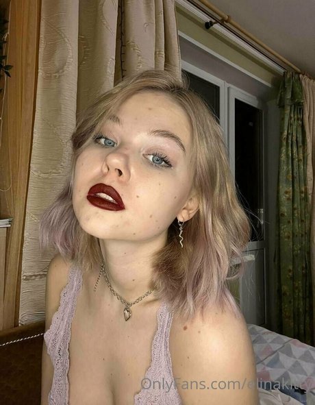 elinakitty sexy star galleries