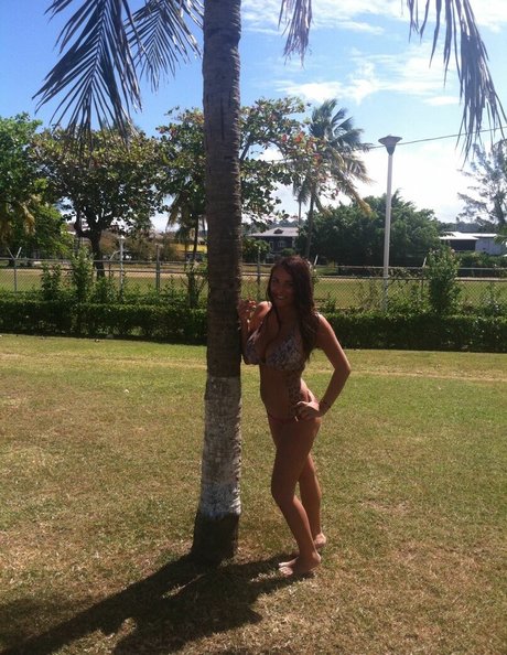 Emma Lynn Slavin sexy actress archive