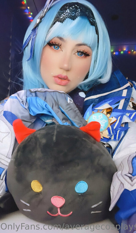 averagecosplays pretty actress img