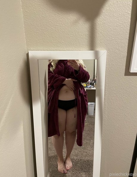 pixiechickxoxo nude pornstar img