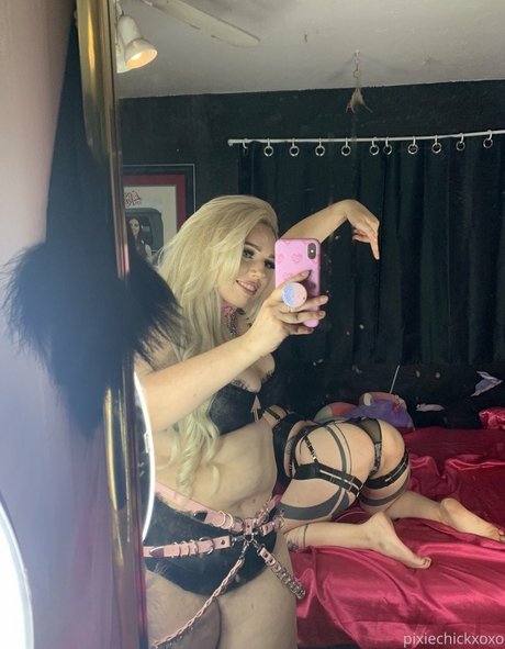 pixiechickxoxo hd actress img