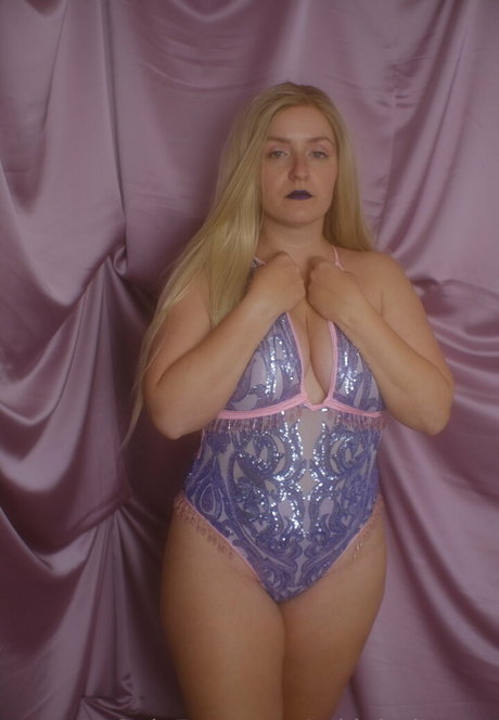 milf fake tits onlyfans sexy xxx archive
