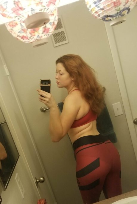 kellykirstein erotic star img