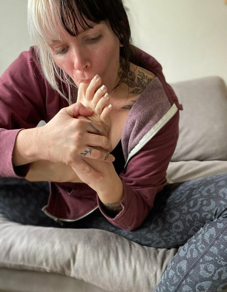 fxxtnxtdoor pornstar nice img
