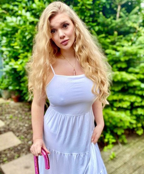 Lucy May Dawson pornstar exclusive pictures