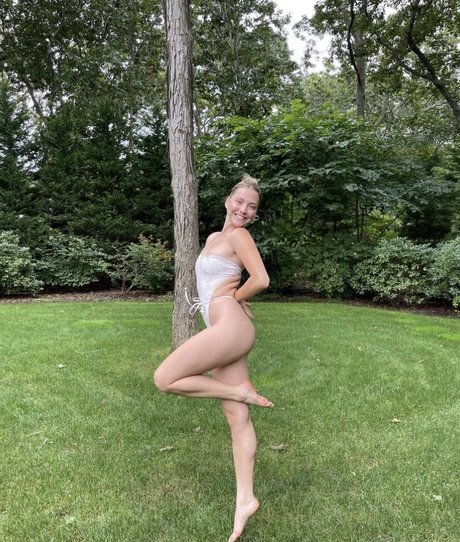 Luna Montana star naked picture