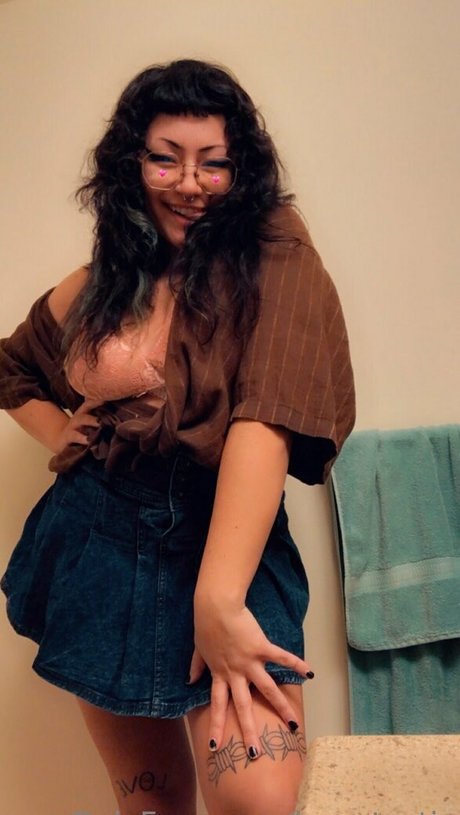 beantastic pornographic actress picture
