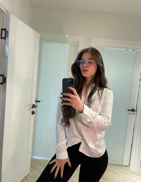 inchiepeachy top profile image