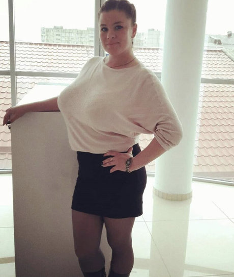 Nadin Shcherban model nice image