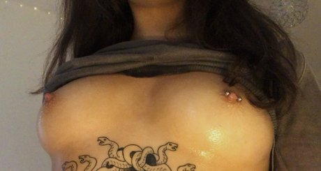 rosieanya pretty model gallery