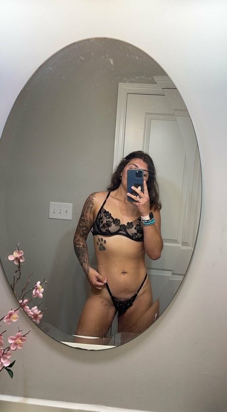beautiful asian onlyfans free gallery