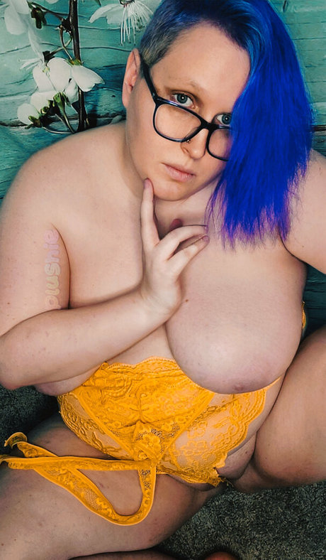 deviousplushie pornstar pics