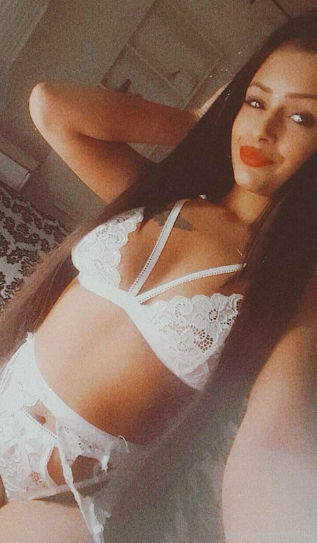 Berki Loretta naked model galleries