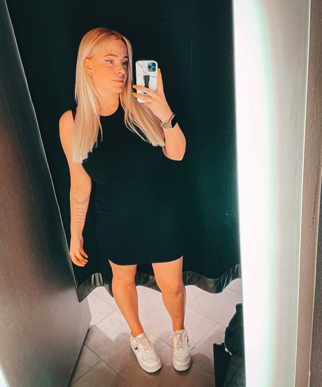 beautiful asian onlyfans sexy naked img