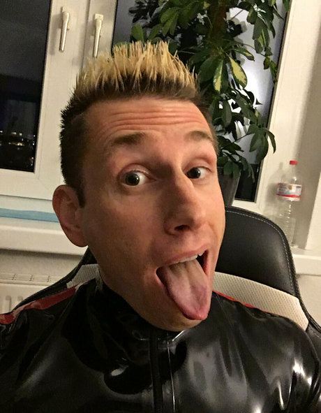 rubberskaterboy pornstar pretty pictures