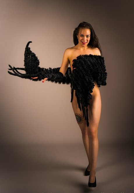 erikahelin2 model adult photo