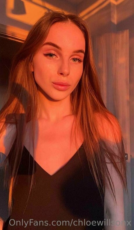 chloewillsonx adult star pic
