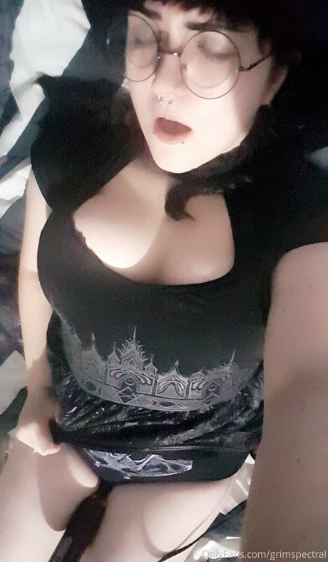 grimspectral pornstar beautiful img