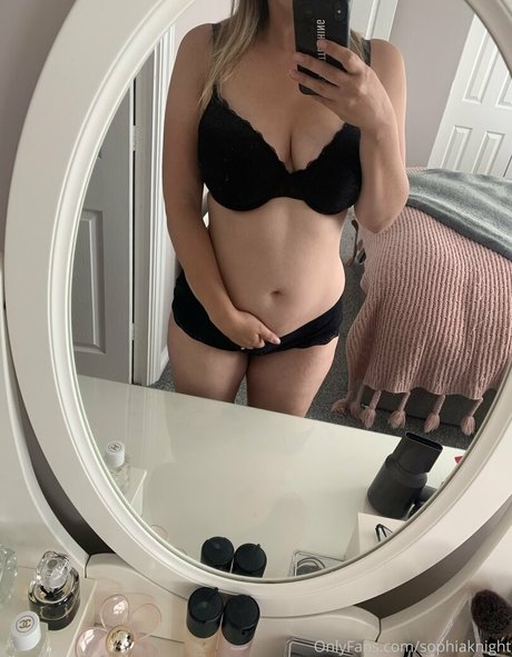 sophiaknight naked model gallery