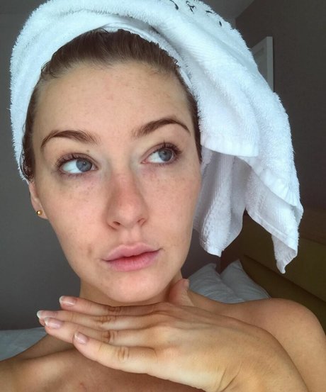 Creative Calm ASMR model nice img