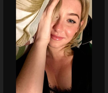 Creative Calm ASMR pornstar art pic