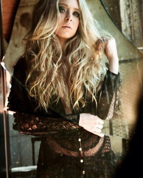 Portia Doubleday hot model picture