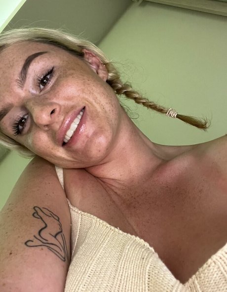 Ava Jade pornstar hd galleries
